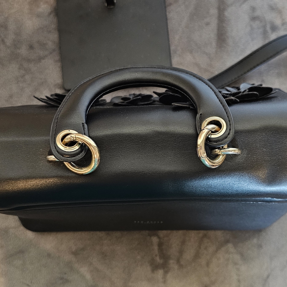 *UNIQUE* Ted Baker Black Satchel with Floral Embellishments - Picture 8 of 16